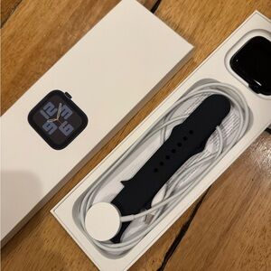 Apple Watch SE GEN 2 44mm Midnight M/L GPS